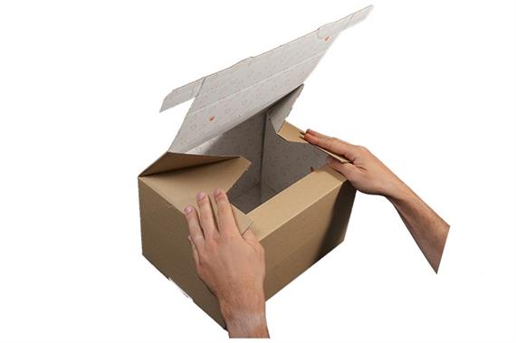Boite d'expédition double hauteur avec fermetures adhésives aller-retour