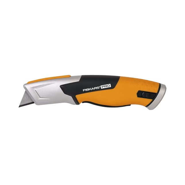 Cutter de sécurité FISKARS Pro | carton.fr